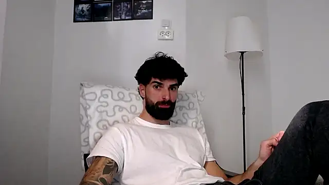 Verycutex online show from March 3, 1:40 pm