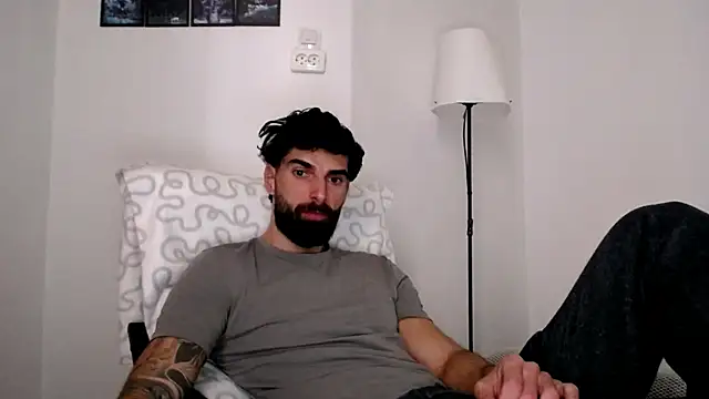 Verycutex online show from March 2, 7:59 am