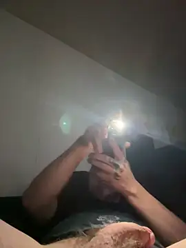 jamescox6969 online show from February 1, 8:24 am