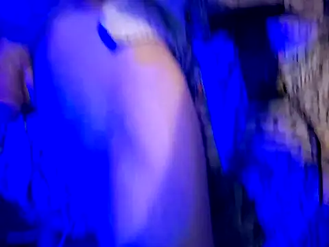 Snapshot of justinewe69 chatting on September 24, 4:01 am justinewe69 online show from September 24, 4:01 am