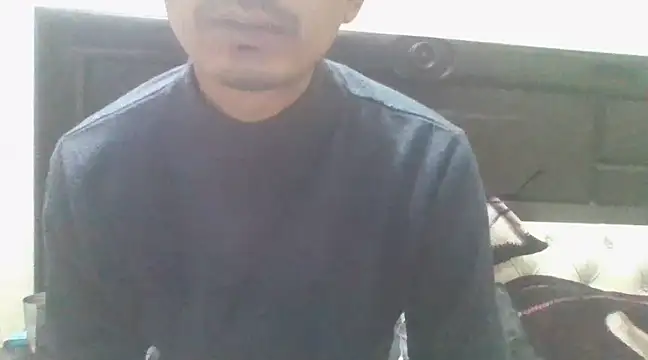 dreamtoungelick69 online show from January 5, 6:45 pm