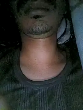 dreamtoungelick69 online show from March 10, 11:16 pm