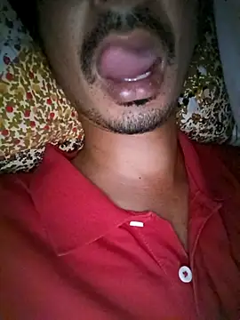 dreamtoungelick69 online show from September 13, 11:06 pm