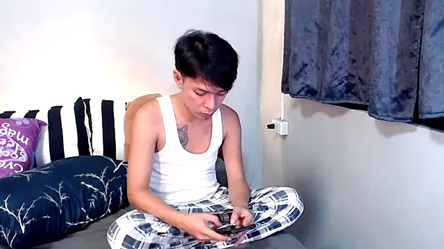 urpinoyasian online show from November 12, 11:05 am