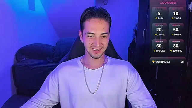 Snapshot of Alex_smith00 chatting on January 7, 11:56 pm Alex smith00 online show from January 7, 11:56 pm