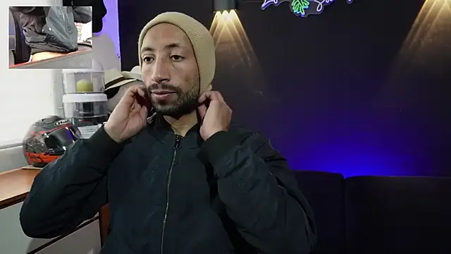 Andre Onix  online show from February 6, 1:21 pm