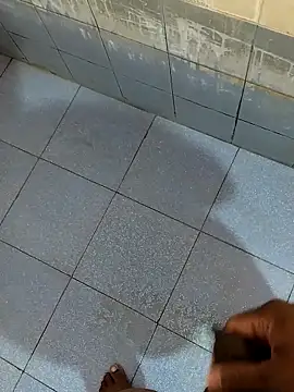 dinesh682 online show from October 22, 11:08 pm