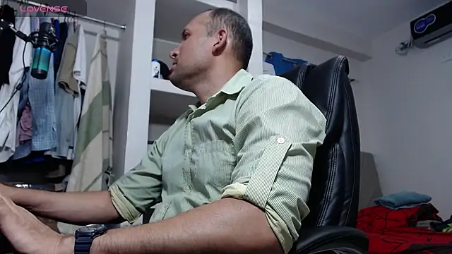 lewislamxxx hot online show from February 26, 11:06 pm