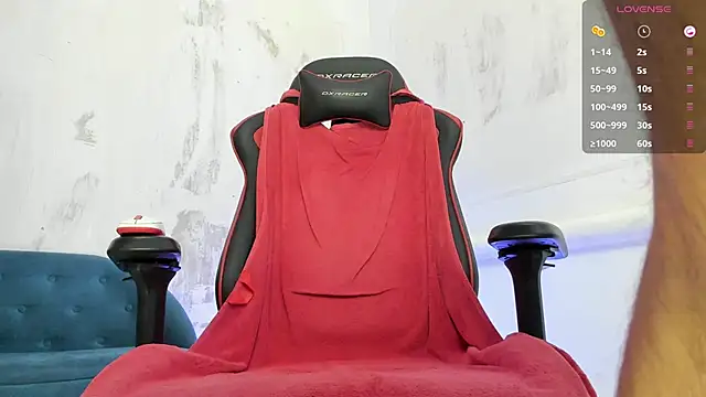 Raamoss online show from December 7, 9:50 am