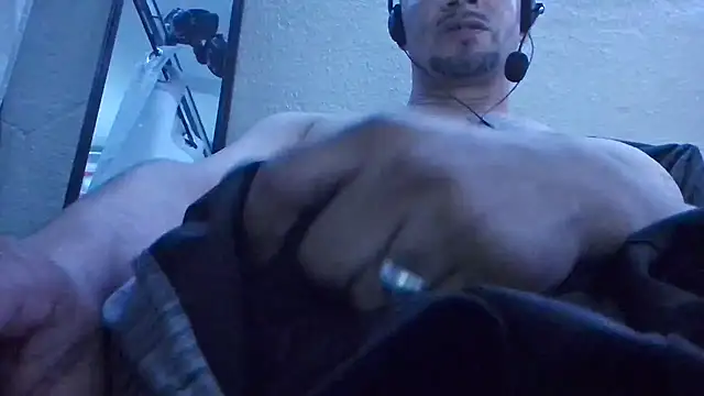 leonar0101 online show from December 11, 8:59 am