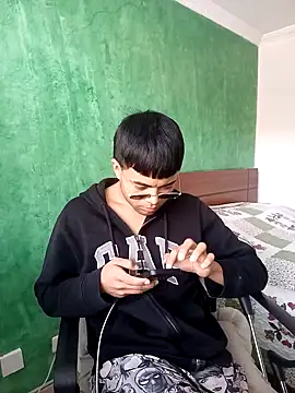 Snapshot of pinedasex777 chatting on September 13, 5:14 pm pinedasex777 online show from September 13, 5:14 pm