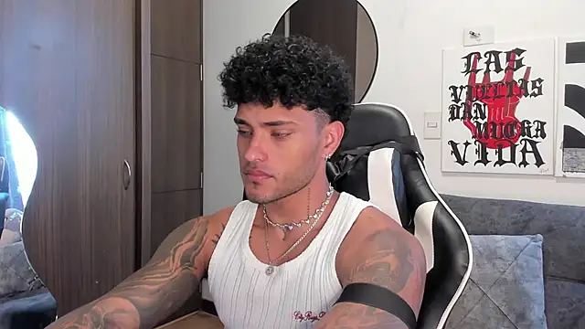 Alessandro Vanni online show from December 19, 2:36 pm