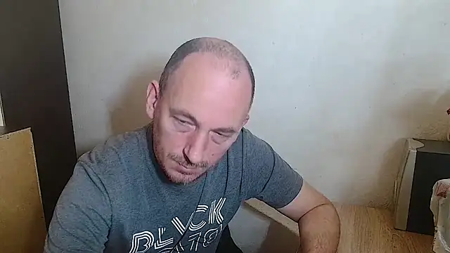 Johan   Barker online show from February 16, 11:19 am