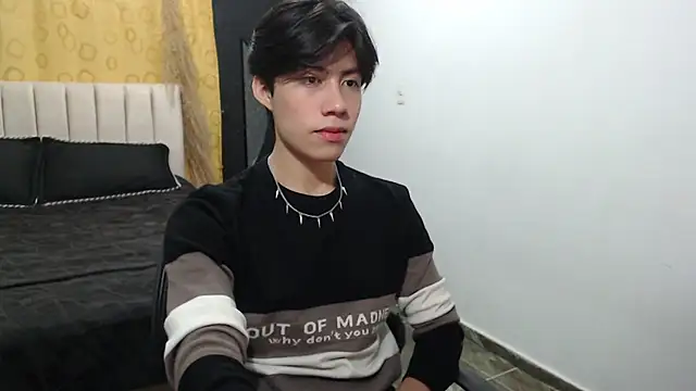 Elio-cam online show from December 15, 8:52 am