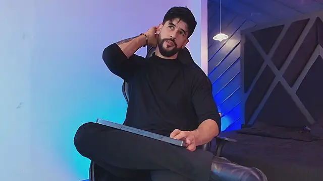 Petesevans online show from March 24, 11:30 pm