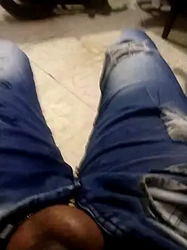 Lachuchaenlacara1988 online show from January 29, 3:33 am