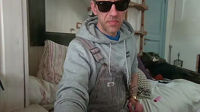 Stock-Holmes online show from March 28, 7:19 am