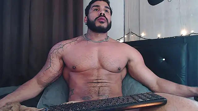 Snapshot of Artemis_Kazttman chatting on December 26, 10:52 pm Artemis Kazttman online show from December 26, 10:52 pm