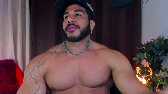 Snapshot of Artemis_Kazttman chatting on February 4, 7:07 am Artemis Kazttman online show from February 4, 7:07 am