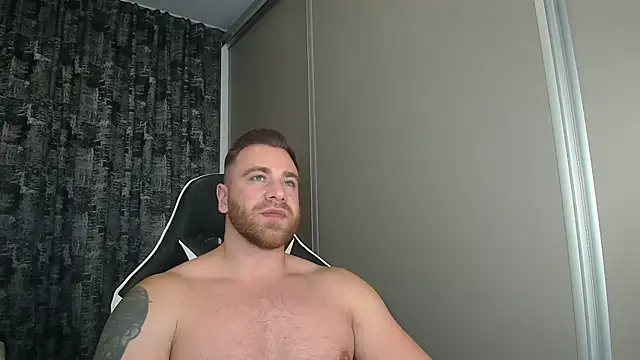 Snapshot of Thori92 chatting on October 24, 7:04 pm Thori92 online show from October 24, 7:04 pm