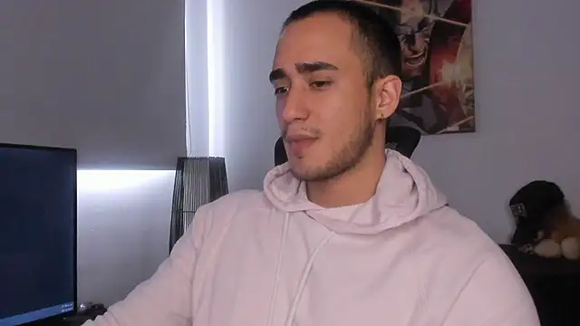 Snapshot of AlexRivera6 chatting on December 29, 4:19 pm AlexRivera6 online show from December 29, 4:19 pm