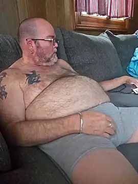 mrwizard4570 online show from April 22, 12:21 pm