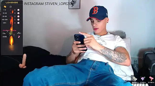 Snapshot of danilohot_19 chatting on December 28, 9:08 pm danilohot 19 online show from December 28, 9:08 pm