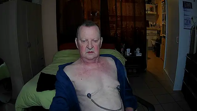 passifsoumis1963 online show from November 24, 5:58 pm