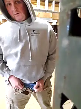 taurada76 online show from January 30, 6:00 pm