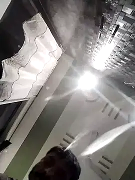 Cp7990208 online show from November 27, 9:40 pm