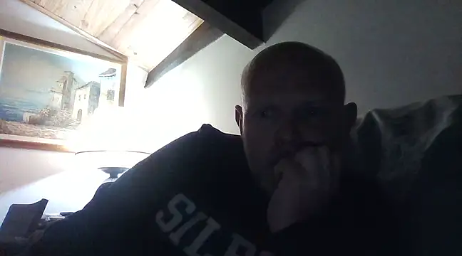 davigochi77bcn online show from March 16, 10:09 pm