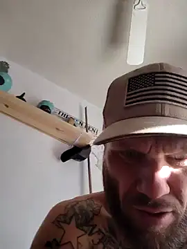 Snapshot of DanielTiger15 chatting on January 21, 9:46 pm DanielTiger15 online show from January 21, 9:46 pm