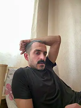 saye0044 online show from February 2, 7:18 am