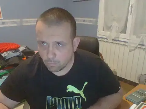 manubm03 online show from February 3, 4:23 pm