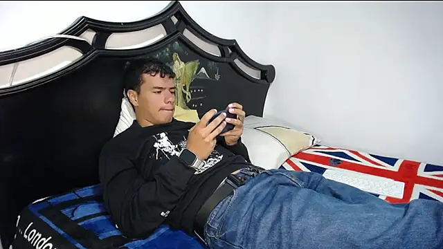 Snapshot of Deiby_casas chatting on October 31, 6:26 am Deiby casas online show from October 31, 6:26 am