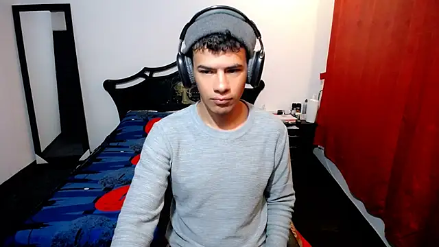 Snapshot of Deiby_casas chatting on March 20, 4:40 am Deiby casas online show from March 20, 4:40 am