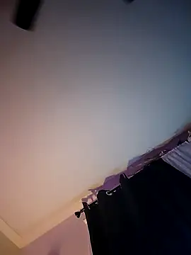 22sexytwin online show from December 13, 3:49 am