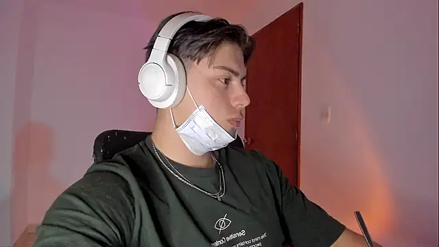 Giordano Russo online show from January 8, 7:30 pm