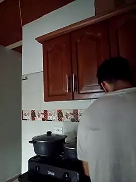 alejandro  2 online show from December 4, 8:49 pm