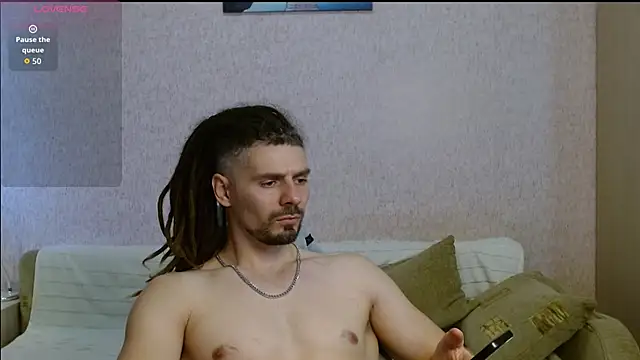 Aestheticguy101 online show from November 26, 10:18 am