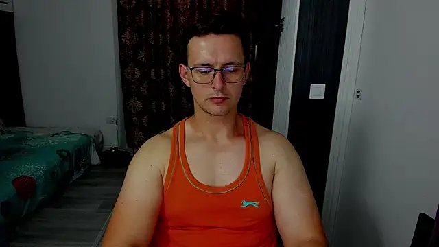 Snapshot of sexxymuscles4u chatting on September 10, 12:15 pm sexxymuscles4u online show from September 10, 12:15 pm