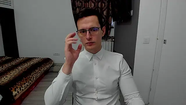 Snapshot of sexxymuscles4u chatting on January 29, 6:22 am sexxymuscles4u online show from January 29, 6:22 am