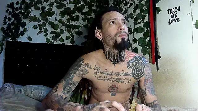 caribbeanlover1 online show from July 10, 7:37 pm