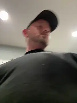 smokeymt420 online show from April 1, 6:15 am