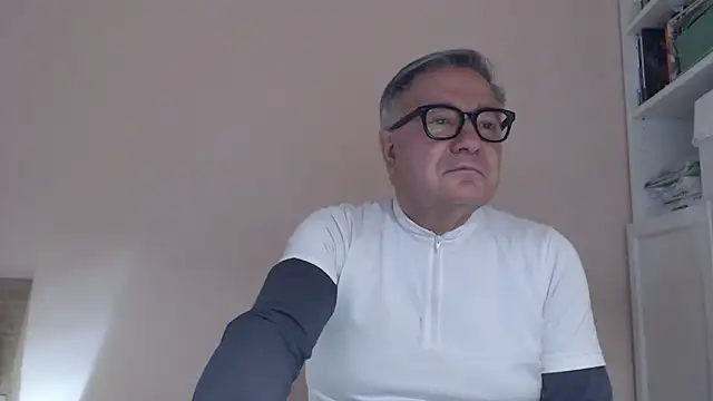 YOU6me online show from December 17, 2:57 pm