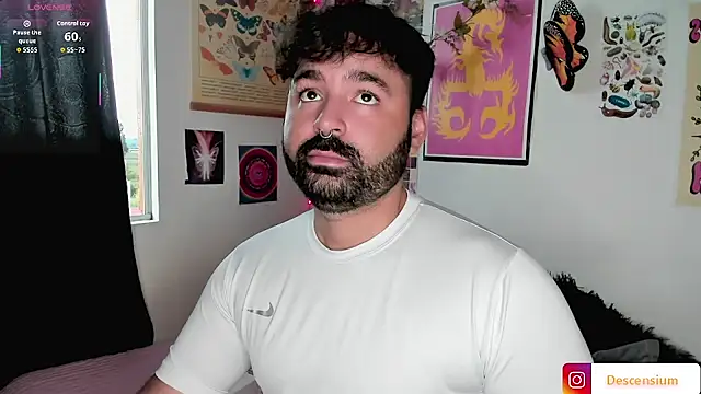 johnnyalx online show from November 16, 8:00 pm