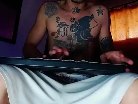 Snapshot of Christian_Stiven1 chatting on February 19, 3:38 pm Christian Stiven1 online show from February 19, 3:38 pm