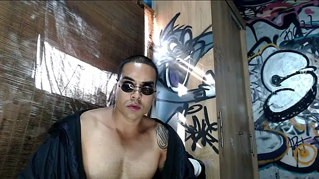 Justin Frank online show from March 26, 8:24 pm