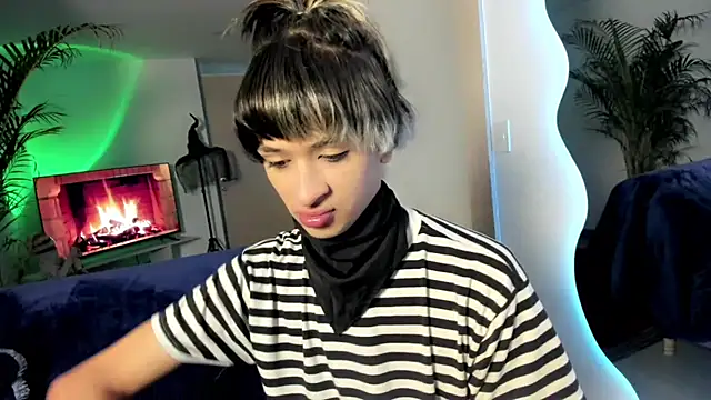 Snapshot of Sweet_Jack1 chatting on October 23, 3:04 pm Sweet Jack1 online show from October 23, 3:04 pm