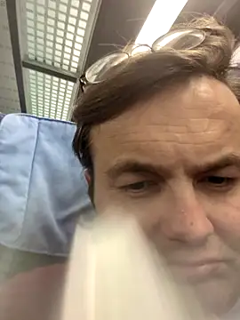 makau1 online show from April 28, 8:35 pm